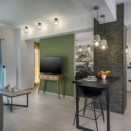 Aromi Chania (Crete)