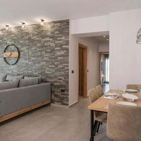 Aromi Chania (Crete)